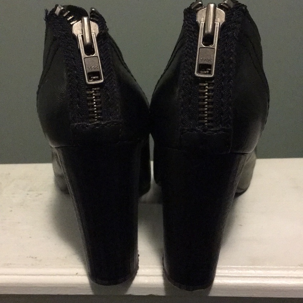 Black Leather Peep Boo Bottle - Picture 8 of 8